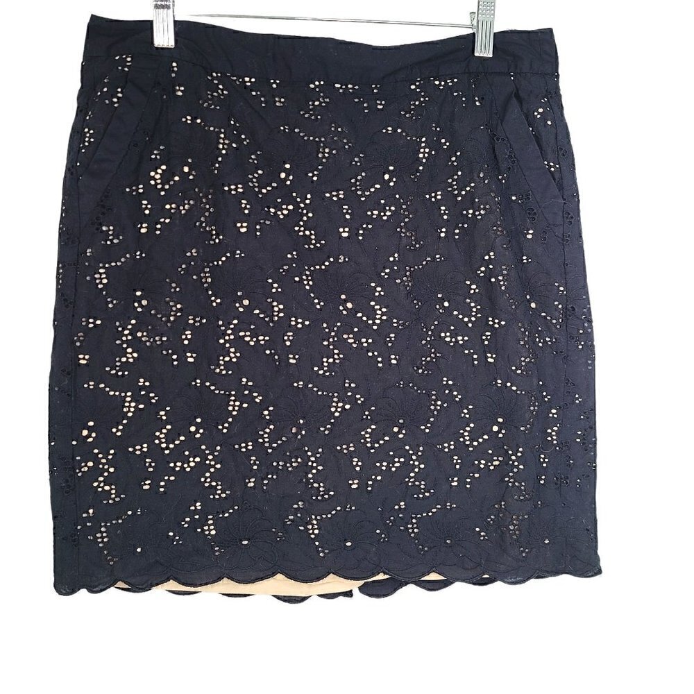 LOFT Black Crochet Lace Overlay Mini Skirt 12 Petite
